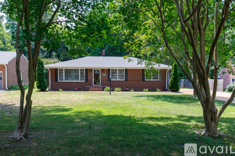 123 Vine Drive 4 Beds Single Family Home for Rent - Photo gallery 1