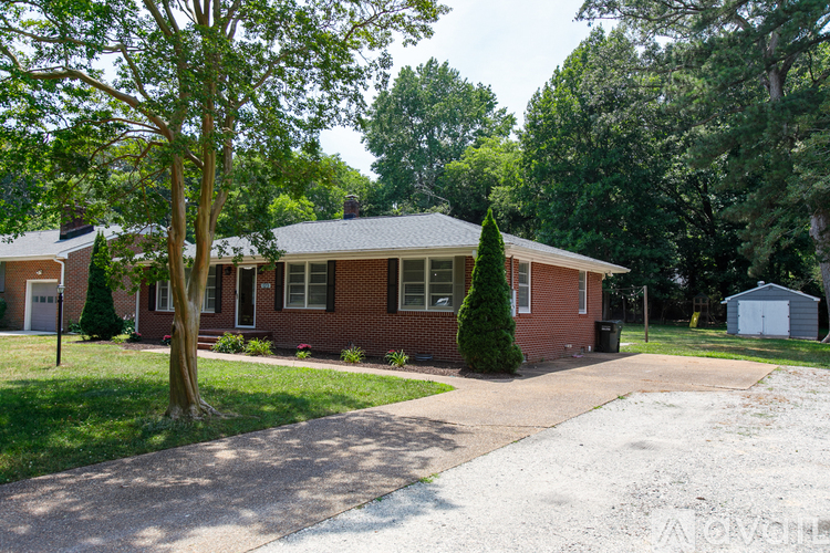 123 Vine Drive 4 Beds Single Family Home for Rent - Photo gallery 2