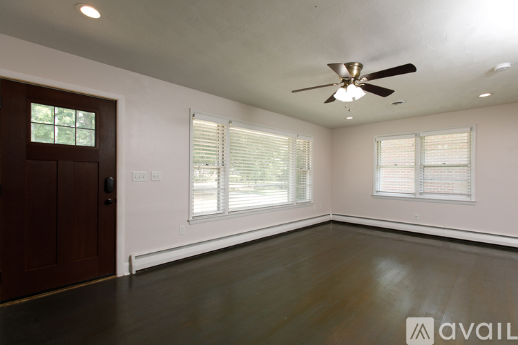 123 Vine Drive 4 Beds Single Family Home for Rent - Photo gallery 3