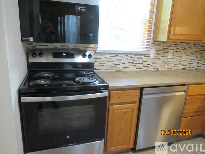 3327 Southeast 4th Court 2 Beds Single Family Home for Rent - Photo gallery 4
