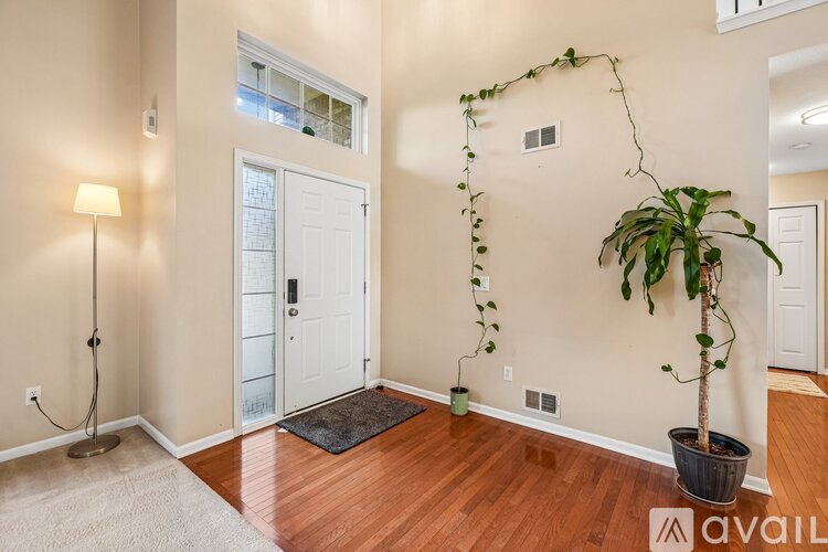 16304 Mulberry Way 4 Beds Single Family Home for Rent - Photo gallery 4