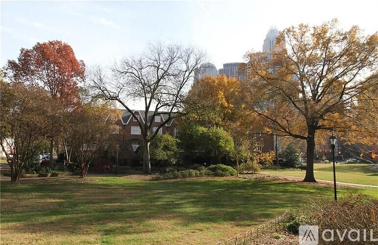 405 West 7th Street 2 Beds Condo for Rent - Photo gallery 2