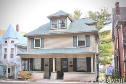 430 Washington Ave 2 Beds Apartment for Rent