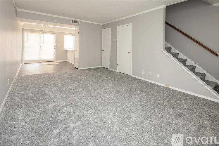1898 Poplar Woods Cir E 2 Beds Condo for Rent - Photo gallery 4