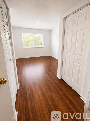4163 N Haverhill Rd 2 Beds Apartment for Rent - Photo gallery 2