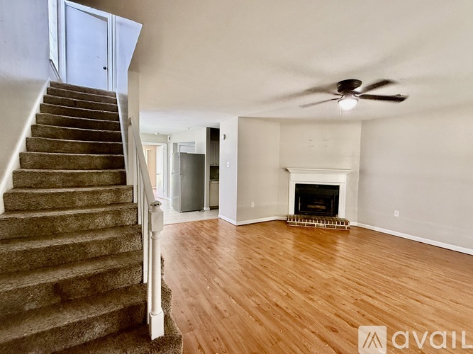 16023 Norwick Ave 3 Beds Townhouse for Rent - Photo gallery 3