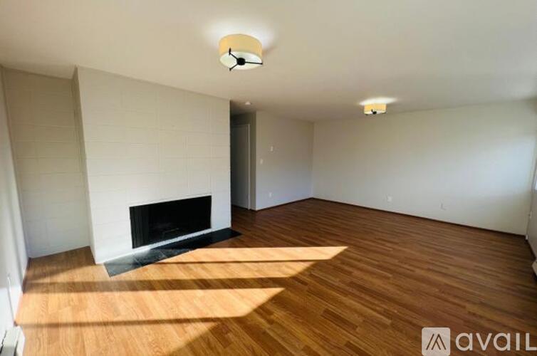 9200 Densmore Ave N 3 Beds Townhouse for Rent - Photo gallery 4