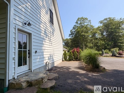 4 Jamies Wy 1 Apartment for Rent