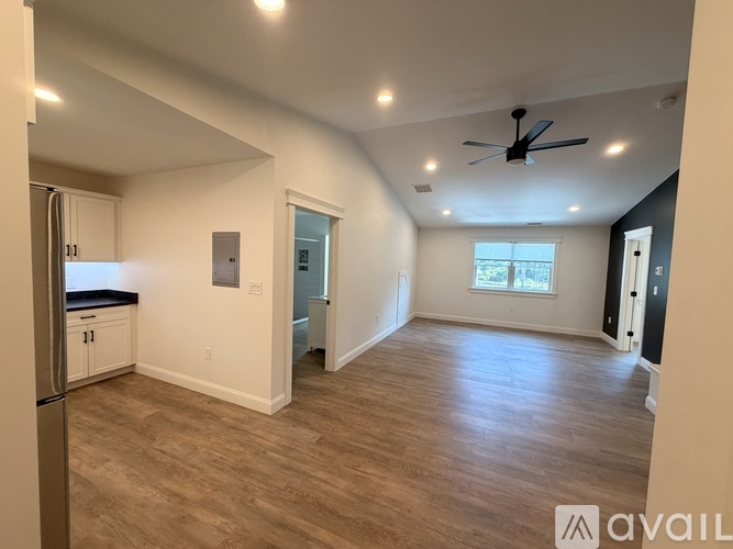 4 Jamies Wy 1 Apartment for Rent - Photo gallery 5