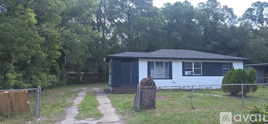 5282 Poitier Dr 3 Beds Single Family Home for Rent - Photo gallery 2