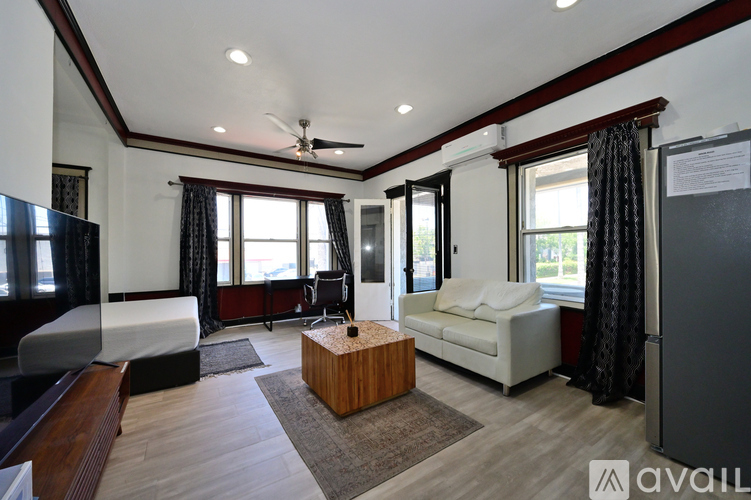 1489 E Colorado Blvd Studio Apartment for Rent - Photo gallery 1