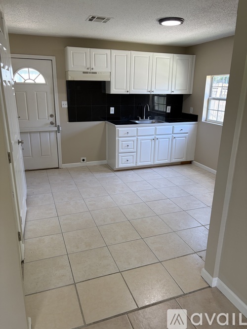 4650 Kendall Drive 3 Beds Single Family Home for Rent - Photo gallery 2