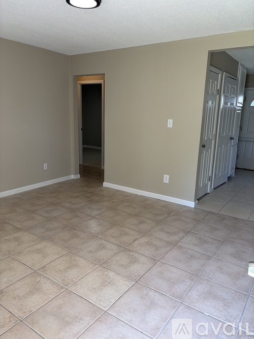 4650 Kendall Drive 3 Beds Single Family Home for Rent - Photo gallery 4