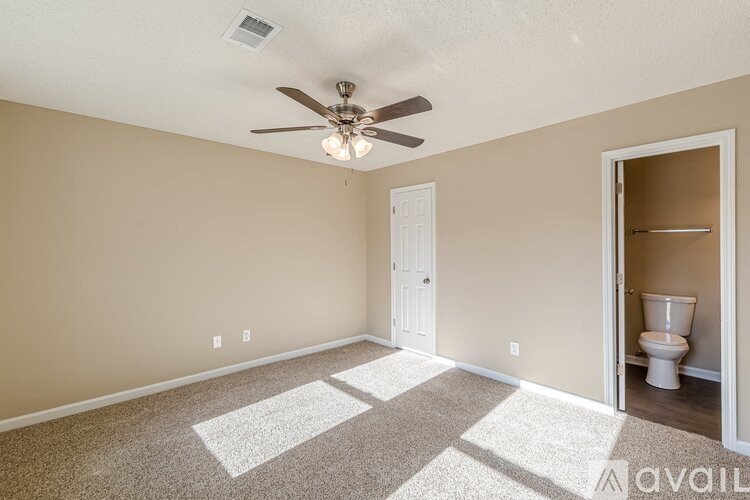 9018 Stoneleigh Trce 2 Beds Townhouse for Rent - Photo gallery 5