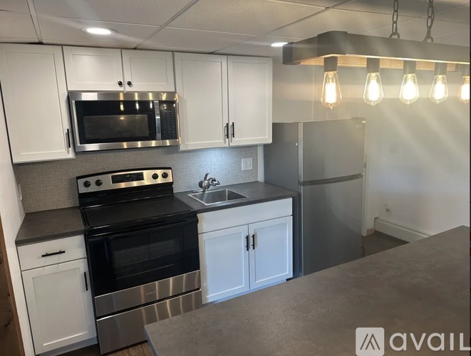 4 Van Ave Studio Apartment for Rent - Photo gallery 5