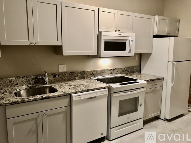 52 Strathmore Road 1 Condo for Rent - Photo gallery 1