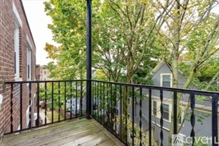 52 Strathmore Road 1 Condo for Rent - Photo gallery 4