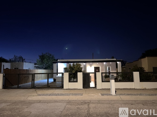 1016 W Huron St 3 Beds Single Family Home for Rent - Photo gallery 1