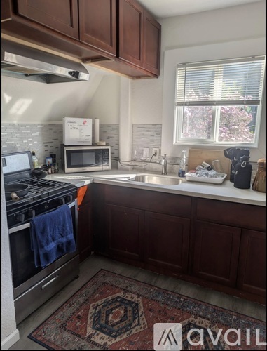 2504 23rd Avenue 2 Beds Single Family Home for Rent - Photo gallery 3