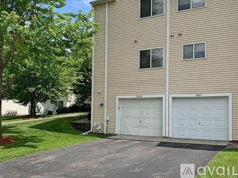 9039 Scarlet Globe Drive 2 Beds Apartment for Rent