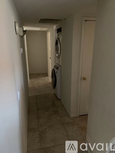 34 West Concorda Drive 3 Beds Condo for Rent - Photo gallery 5