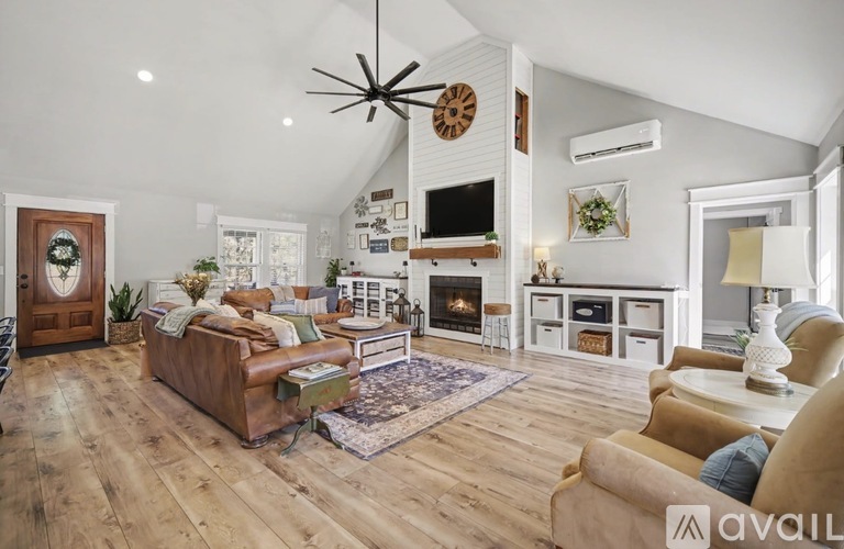 5226 Old Plank Road 6 Beds Single Family Home for Rent - Photo gallery 2