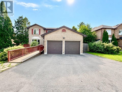 384 LESLIE STREET 2 Beds Apartment for Rent