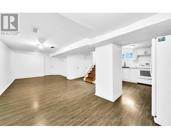 BASEMENT - 43 PARKSIDE DRIVE 1 House for Rent - Photo gallery 5