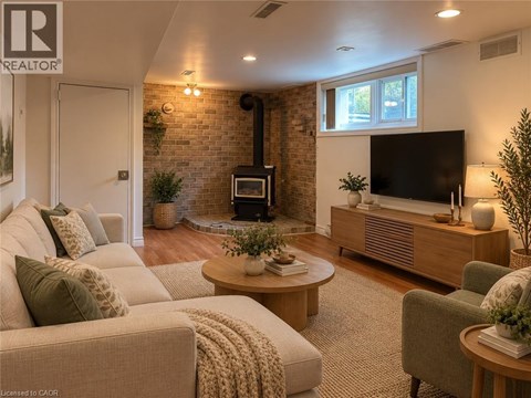 92 PATTANDON Avenue Unit# C 1 Apartment for Rent