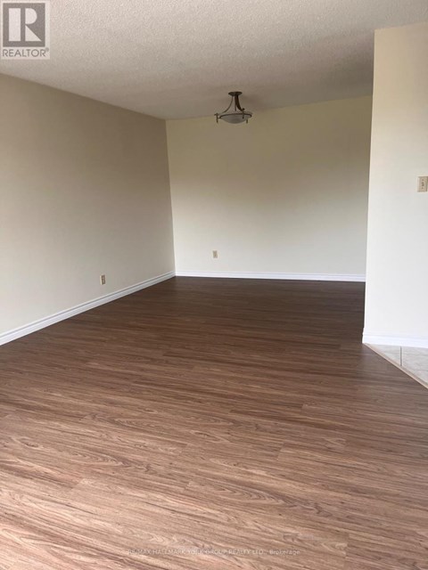 O12 - 131 EDGEHILL DRIVE 2 Beds Apartment for Rent