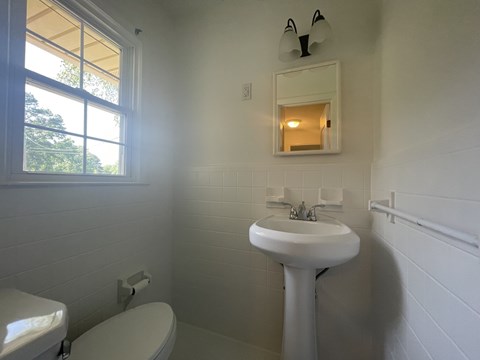 384 E Wimberly Street 3 Beds Apartment for Rent