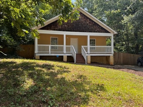 1142 Windsor Street Southwest 3 Beds Apartment for Rent