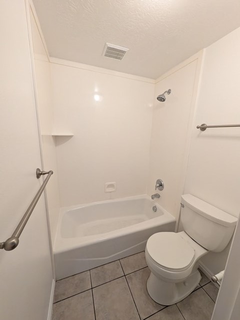 1907 S Columbia Ln 2 Beds Apartment for Rent