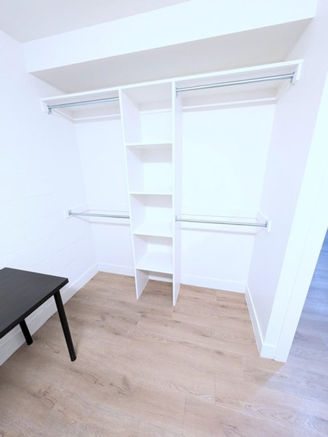 942 N University Ave 1 Apartment for Rent