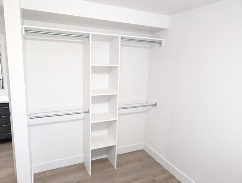 942 N University Ave 1 Apartment for Rent
