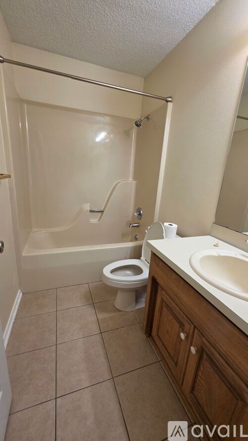 902 S Liberty Dr 3 Beds Single Family Home for Rent - Photo gallery 3