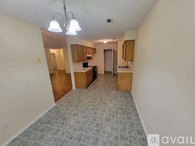902 S Liberty Dr 3 Beds Single Family Home for Rent - Photo gallery 5