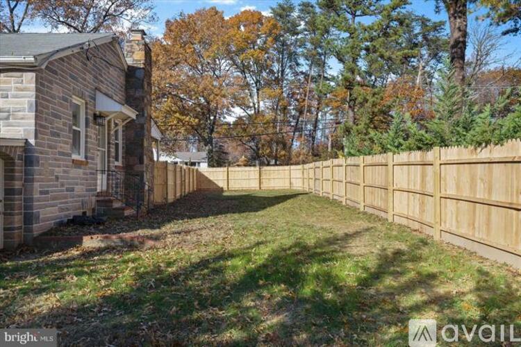 1325 Donald Avenue, Upstairs Unit 2 Beds Single Family Home for Rent - Photo gallery 4