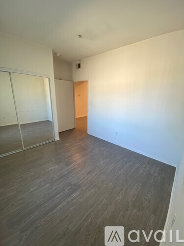 251 Robinson St 2 Beds Apartment for Rent - Photo gallery 3