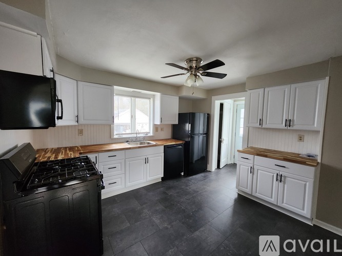 803 Church St 3 Beds Single Family Home for Rent - Photo gallery 3