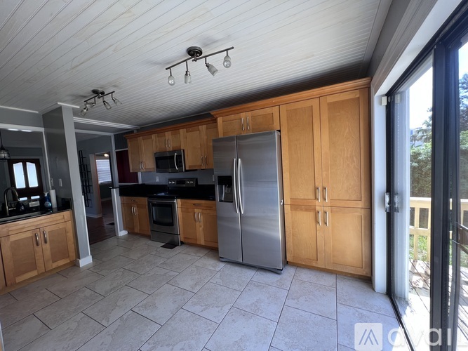 410 Manhattan Avenue 2 Beds Single Family Home for Rent - Photo gallery 1