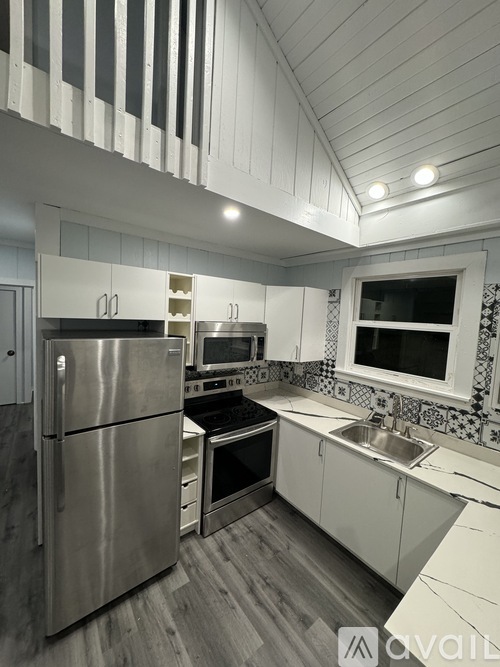 172 Forest Ave 3 Beds Apartment for Rent - Photo gallery 5