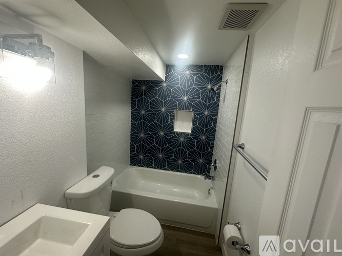 4885 Fenton Street 1 Apartment for Rent - Photo gallery 5