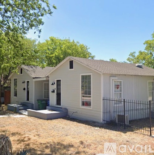1042 W Lynwood Ave 1 Townhouse for Rent - Photo gallery 2