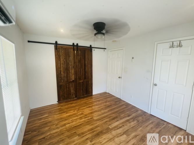 1042 W Lynwood Ave 1 Townhouse for Rent - Photo gallery 4