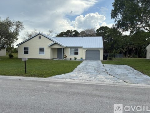 1366 SE Arenson Lane 3 Beds Apartment for Rent
