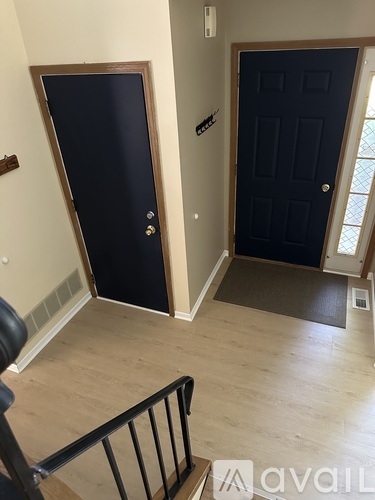 2303 Woodview Lane 3 Beds Single Family Home for Rent - Photo gallery 4