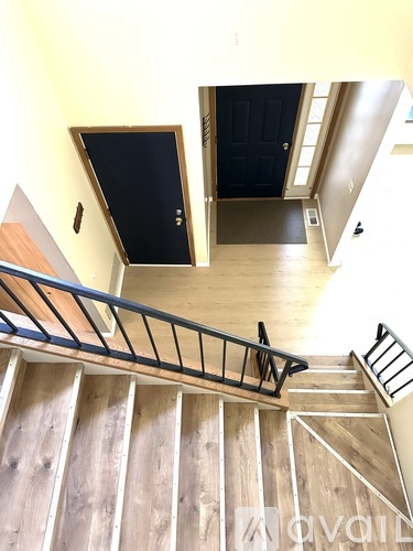 2303 Woodview Lane 3 Beds Single Family Home for Rent - Photo gallery 5