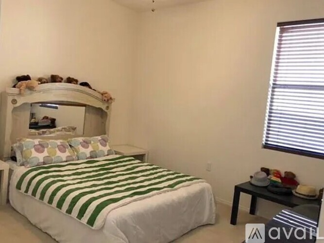 57 Pergola Place 3 Beds Single Family Home for Rent - Photo gallery 3