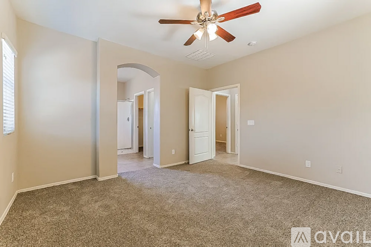 1684 W Matthews Dr 4 Beds Single Family Home for Rent - Photo gallery 3